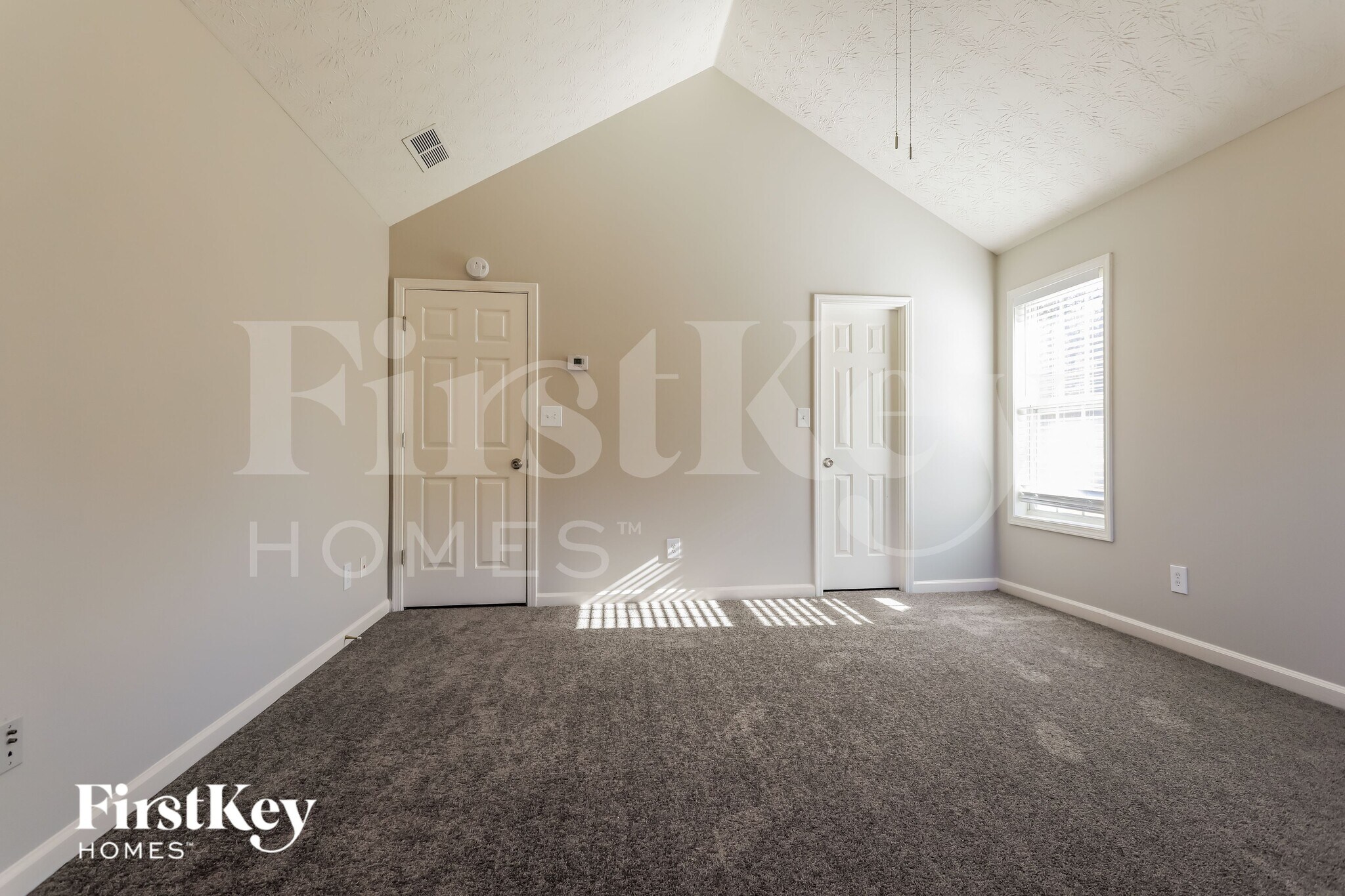 Building Photo - 1175 Grace Dr