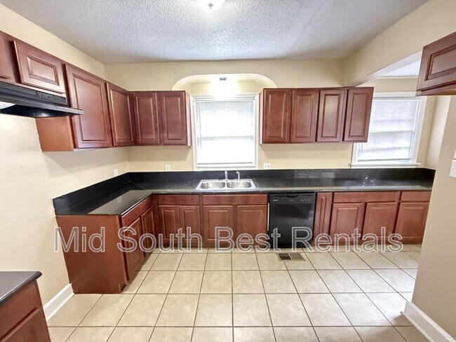 Building Photo - 1 N Front St