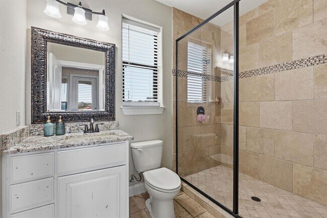 Building Photo - 1028 Villa Hill Dr