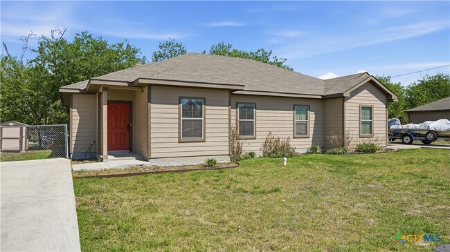 Building Photo - 107 Rosedale Ave