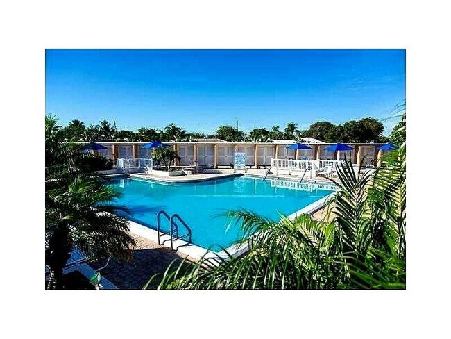 Building Photo - 2191 NE 68th St