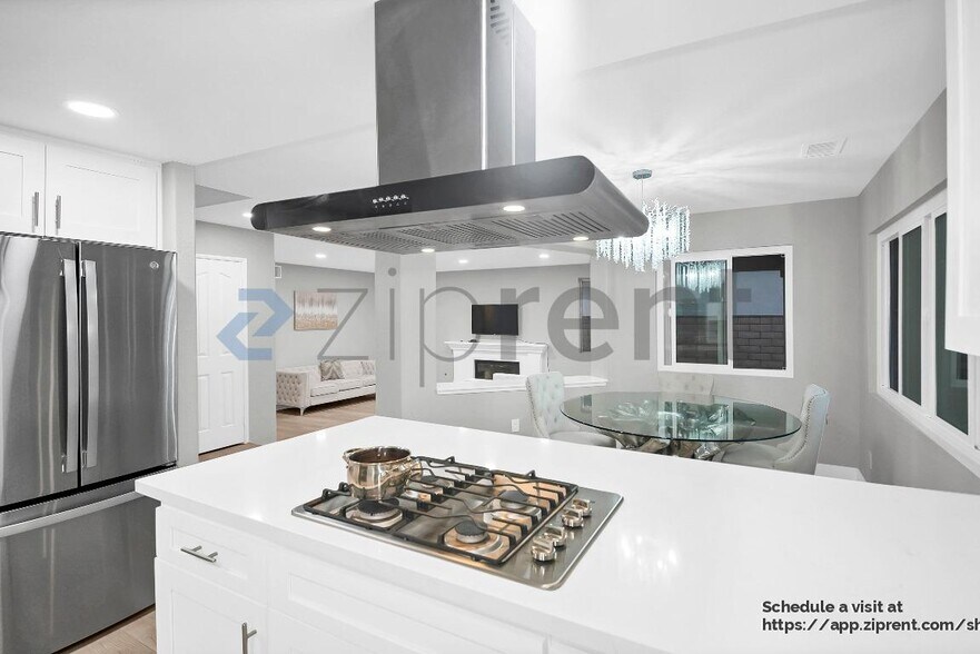 Building Photo - 23693 Cadenza Dr