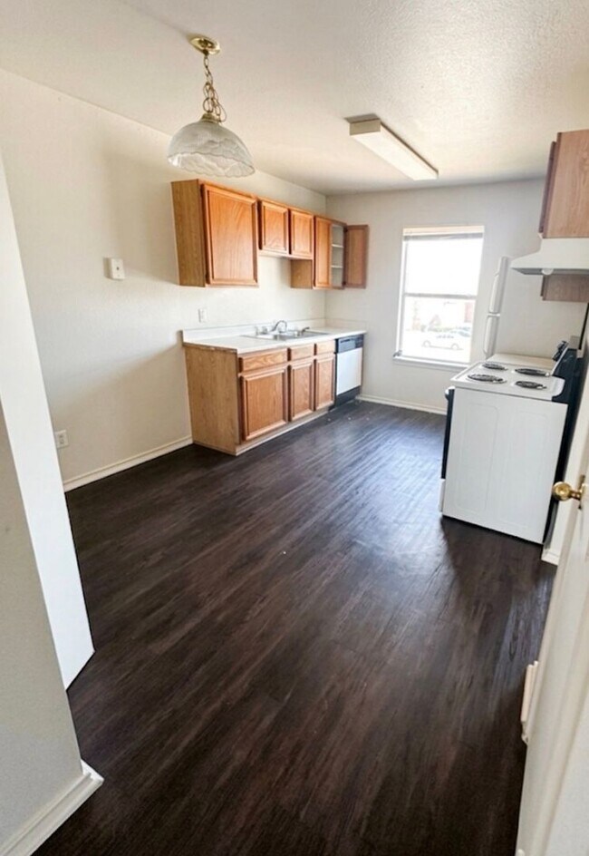 Building Photo - AVAILABLE NOW; APPLY TODAY AT OUR WEBSITE!!