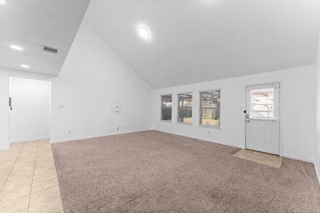 Building Photo - 18002 Sonora Brook Ln