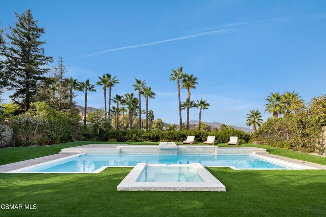 Building Photo - 24005 Clarington Dr