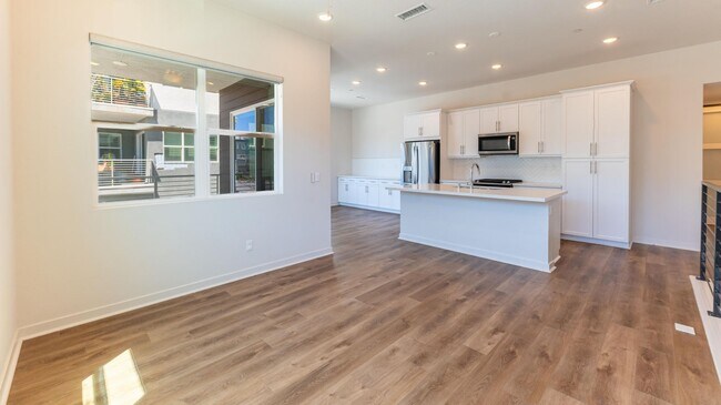Building Photo - Otay Ranch Two Weeks FREE  3 bd /2 ba Newer Condo w Garage, Laundry + More!