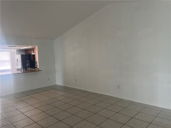 Building Photo - 839 SW 48th Terrace