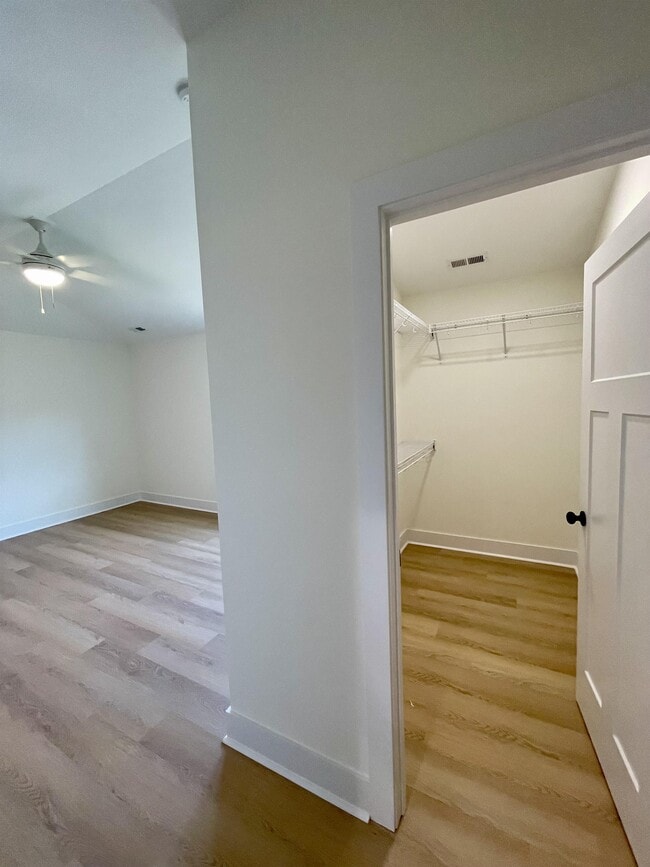 Building Photo - 556 Leesville Rd