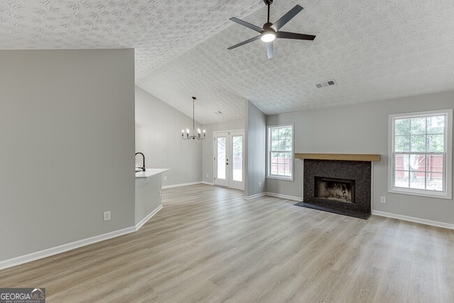 Building Photo - 164 Beacon Dr