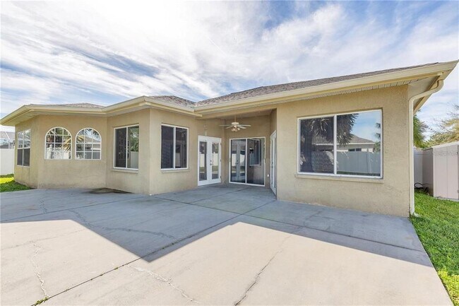 Building Photo - 13024 Carlington Ln