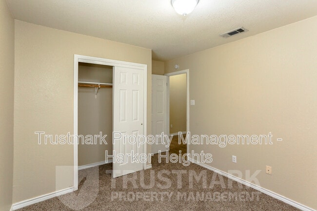 Building Photo - 505 Chickasaw Dr