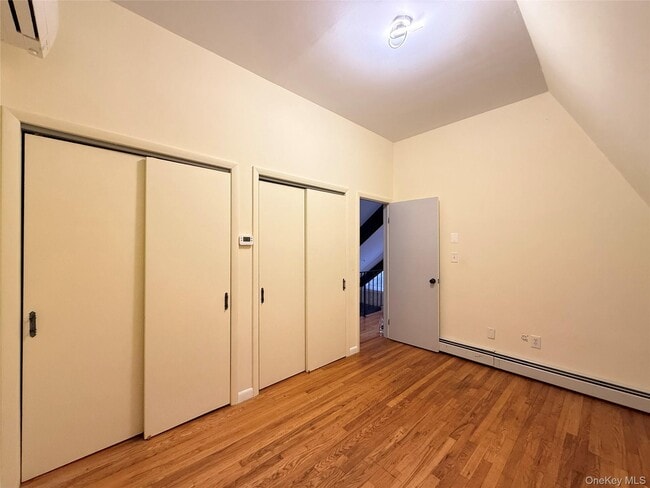 Building Photo - 15 Norfolk Ct