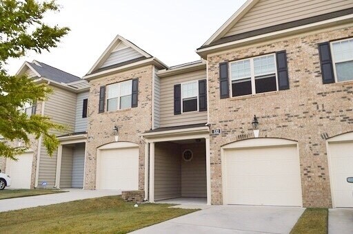 Building Photo - 532 Panorama Park Pl., Cary, NC - Bev Robe...