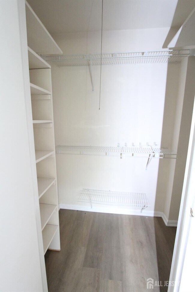Building Photo - 4707 Ravens Crest Dr