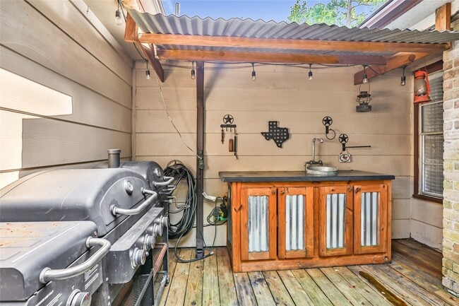 Building Photo - 19610 Forest Fern Dr