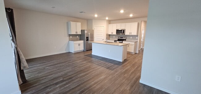 Building Photo - 3676 Hatchery Wy