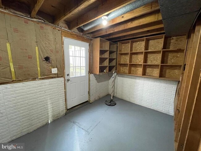 Building Photo - 625 Glynita Cir