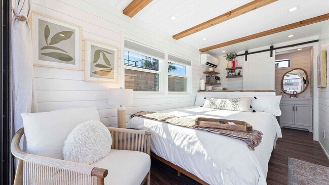 Building Photo - 316 Bream Ave