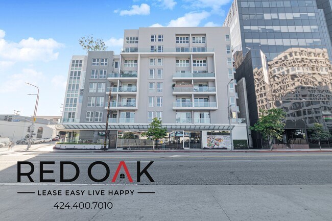 Building Photo - 1168 S Barrington Ave