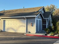 Building Photo - Charming 2 Bedroom 2.5 Bath Home In Poway