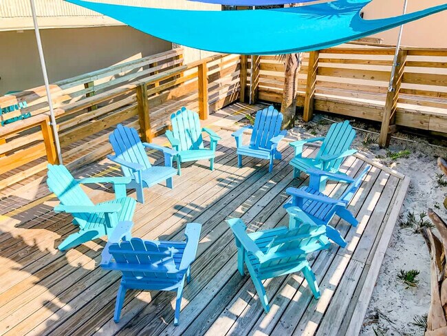 Building Photo - 8817 S Thomas Dr