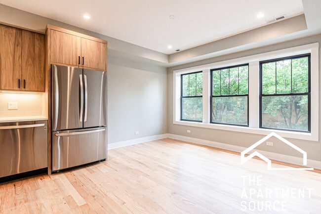 Building Photo - 2457 W Logan Blvd