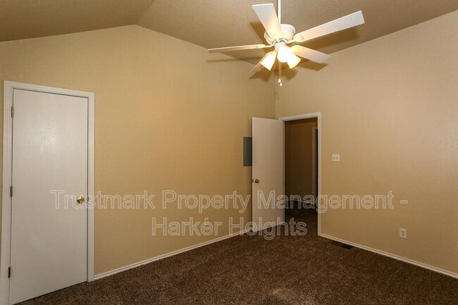 Building Photo - 4501 Mattie Dr