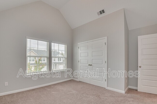 Building Photo - 5352 Nikki Way