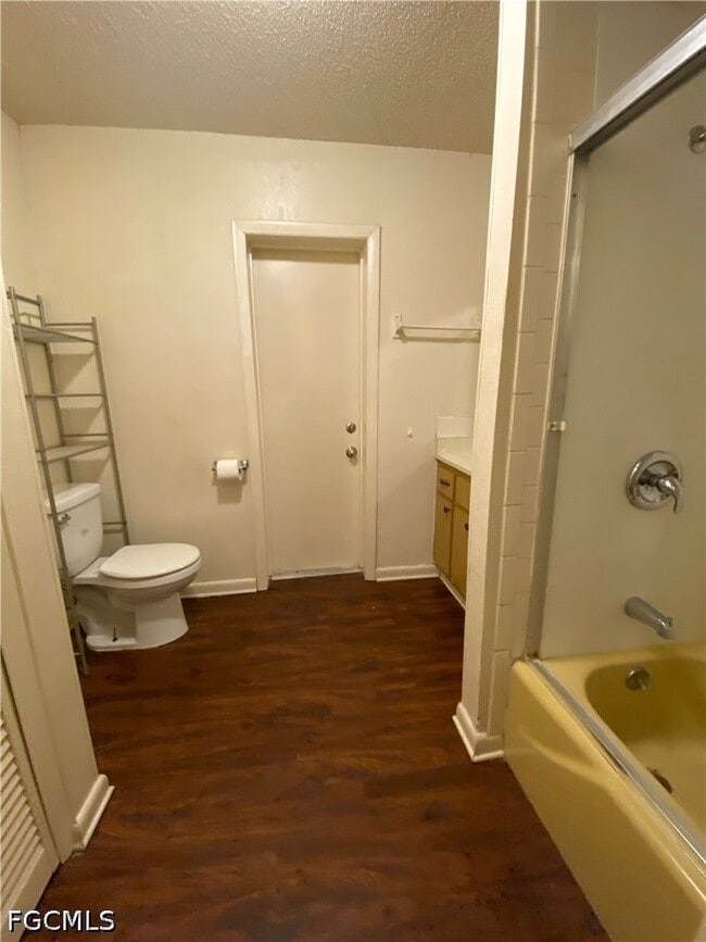 Building Photo - 7906 Suncoast Dr