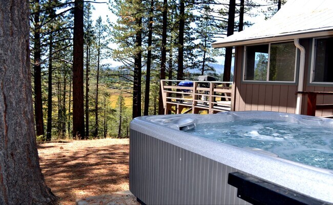 Building Photo - Warm & Inviting Cabin on the Meadow Avail. rental for 6-7 people!! Available starting 8/15/26!! C...