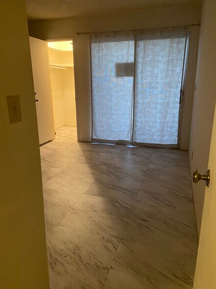 Building Photo - 9645 Spyglass Ave