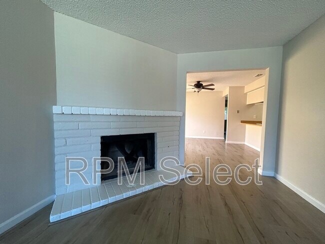 Building Photo - 5114 Rescue Ct