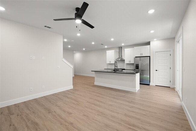 Building Photo - 5514 Mobeetie Lp