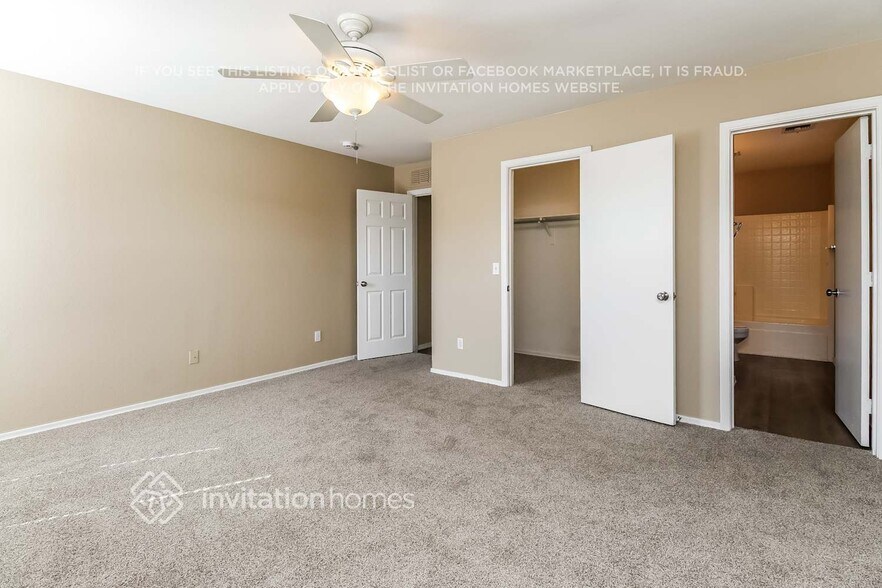 Building Photo - 8525 E Laguna Azul Ave