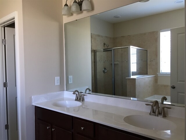 Building Photo - 1142 Moss Grove Dr