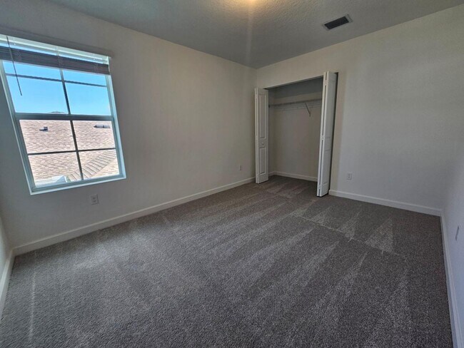 Building Photo - 19672 WHISPERING CREEK Rd