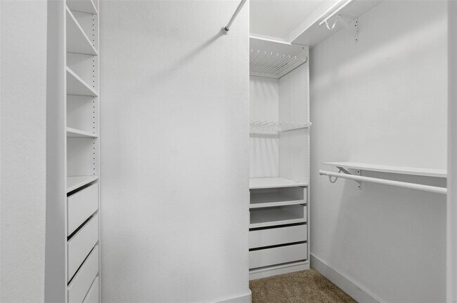 Building Photo - 7107 Mowbray St
