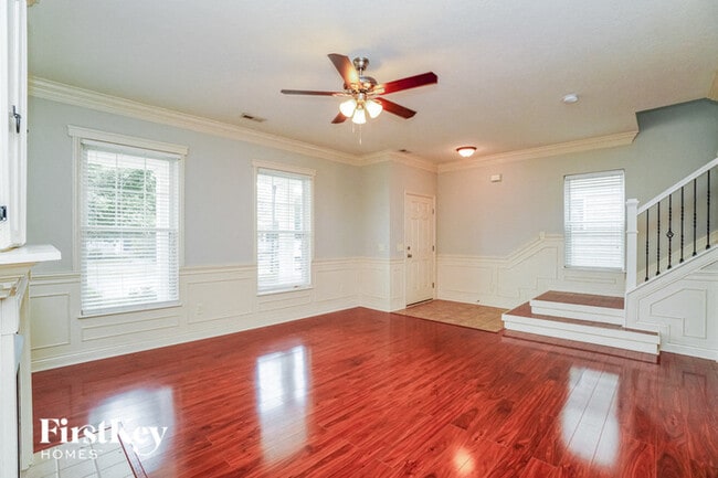Building Photo - 5620 Cardin Blvd