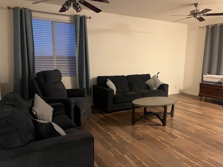 Building Photo - 13998 Old Mill Ln