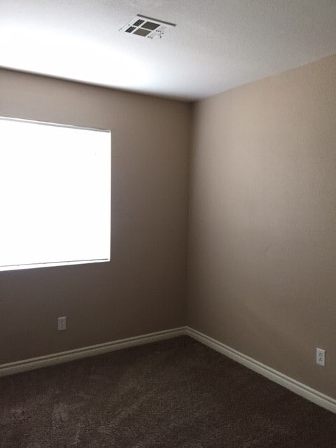 Building Photo - Gorgeous Single Story Culdesac Home For Rent