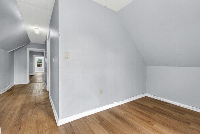 Building Photo - 139-141-141 Homestead Ave