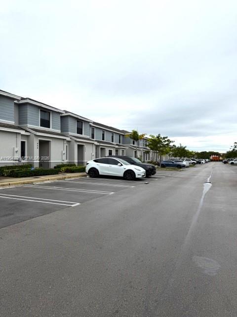 Building Photo - 470 NE 12th St