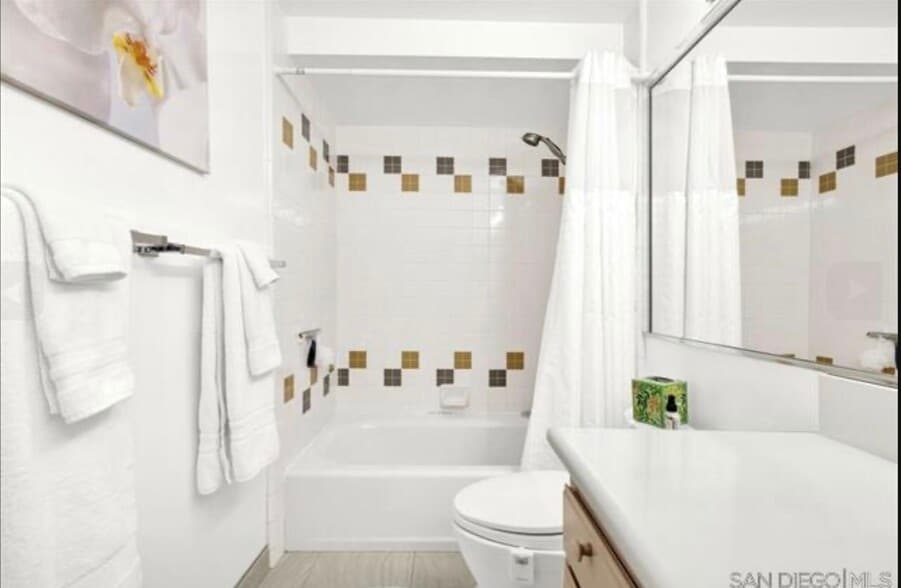 Building Photo - 1562 Camino Del Mar