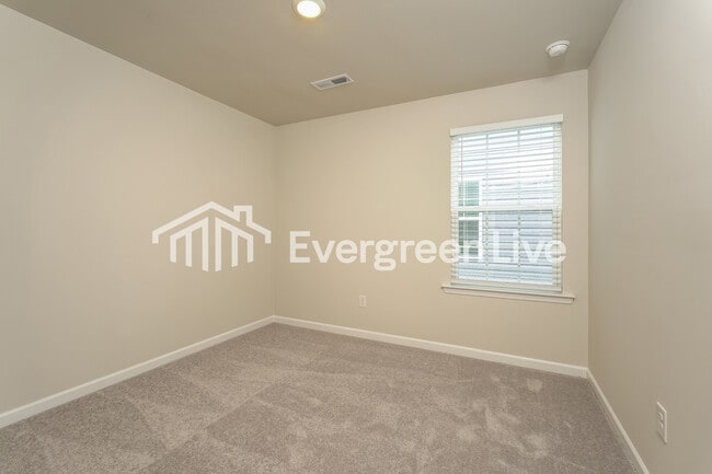 Building Photo - 817 Pear Blossom Ct