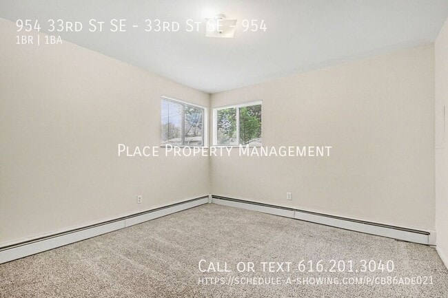 Building Photo - 954 33rd St SE