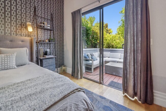 Building Photo - Charming, Furnished 1bd in the Castro
