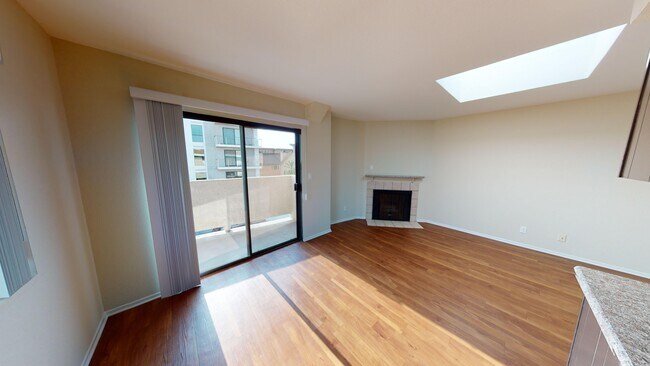 Building Photo - 3974 Moore St