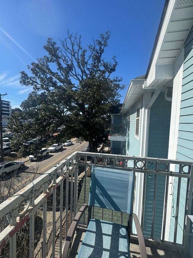 Building Photo - Renaissance II Condominiums: #1634 Availab...