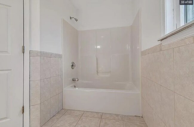 Building Photo - 3290 Birch Hill Dr