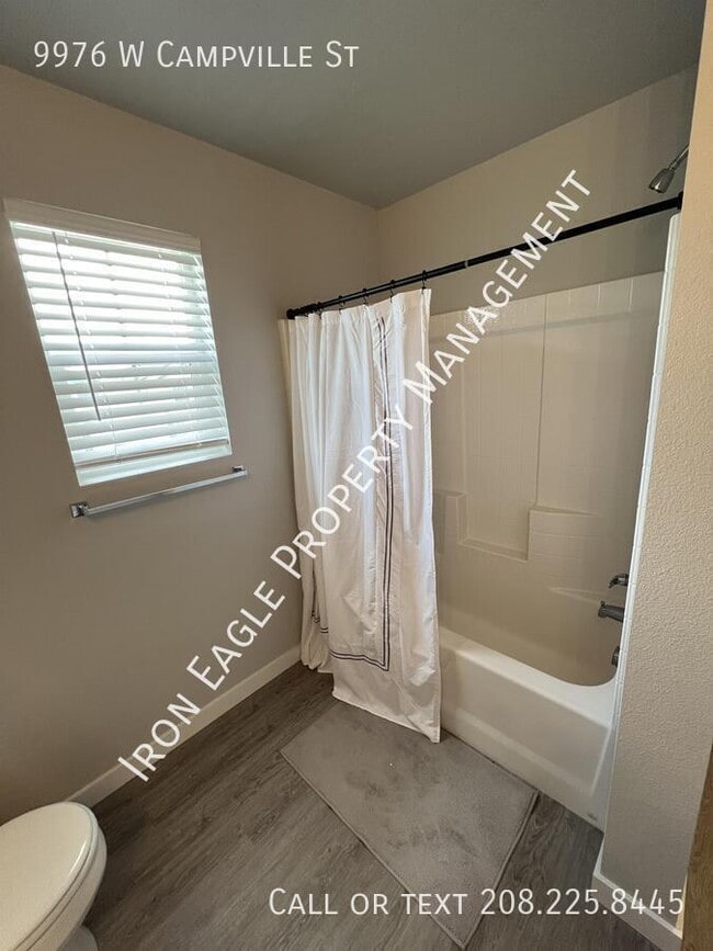 Building Photo - 9976 W Campville St